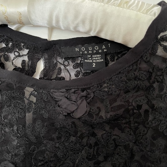 Lace detail blouse - Picture 4 of 6